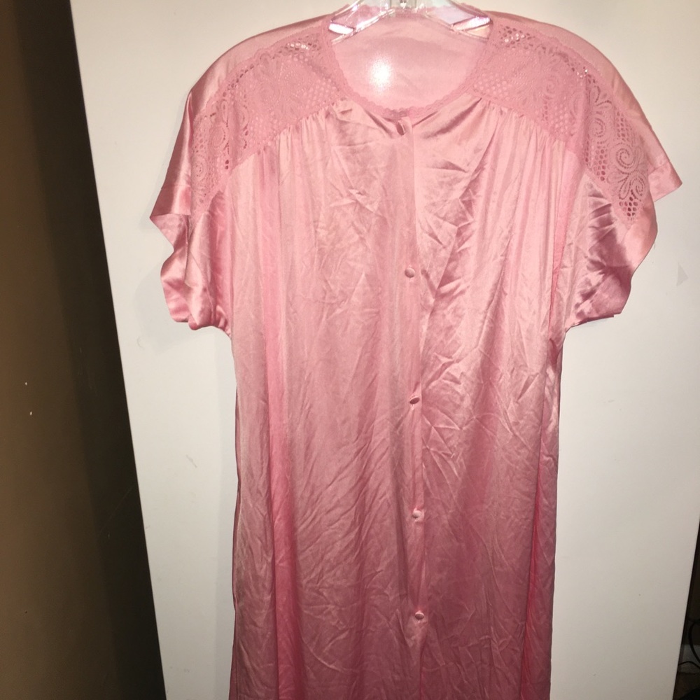 Vintage Short Sleeve Silky Robe